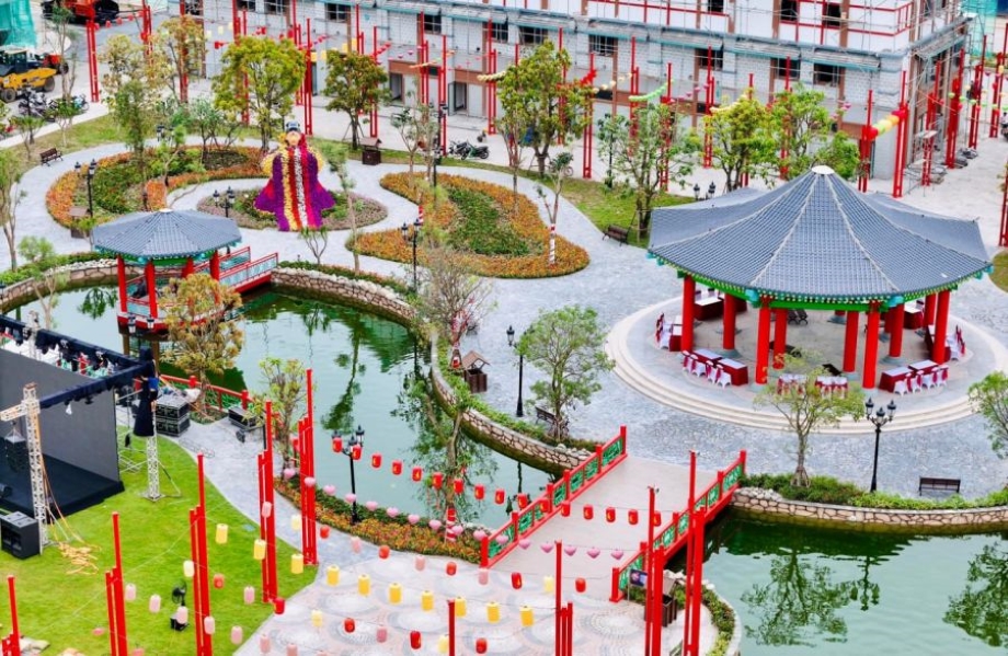 Công viên Hàn Quốc K-Park tại phố đi bộ công viên Vũ Yên