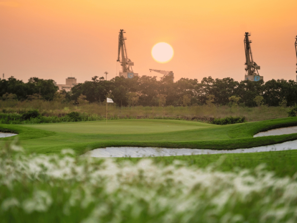 Sân Golf Vũ Yên là một phần của nhịp sống Hoàng Gia