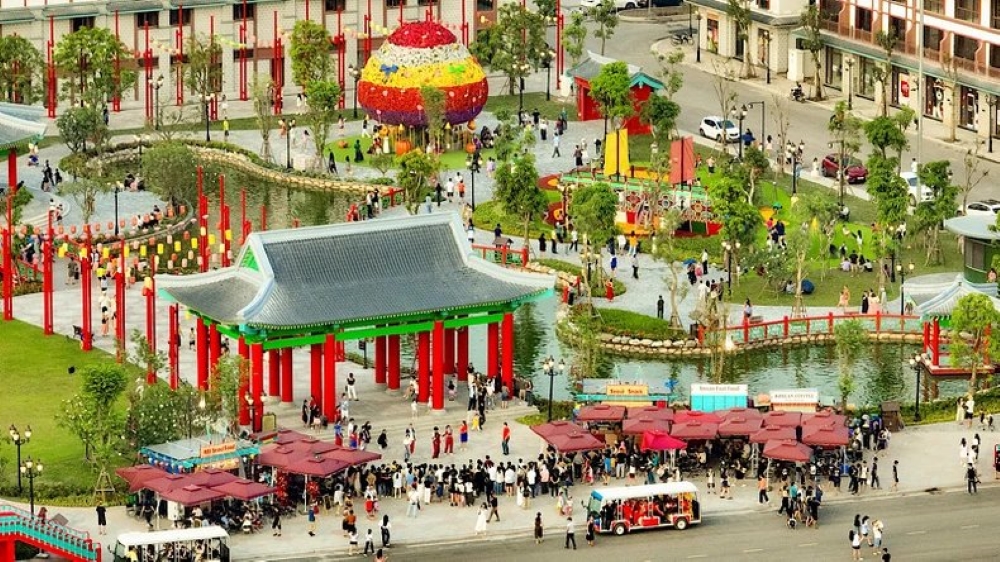 Khu trò chơi truyền thống trong công viên văn hóa K Park Vũ Yên thu hút lượt tham gia lớn