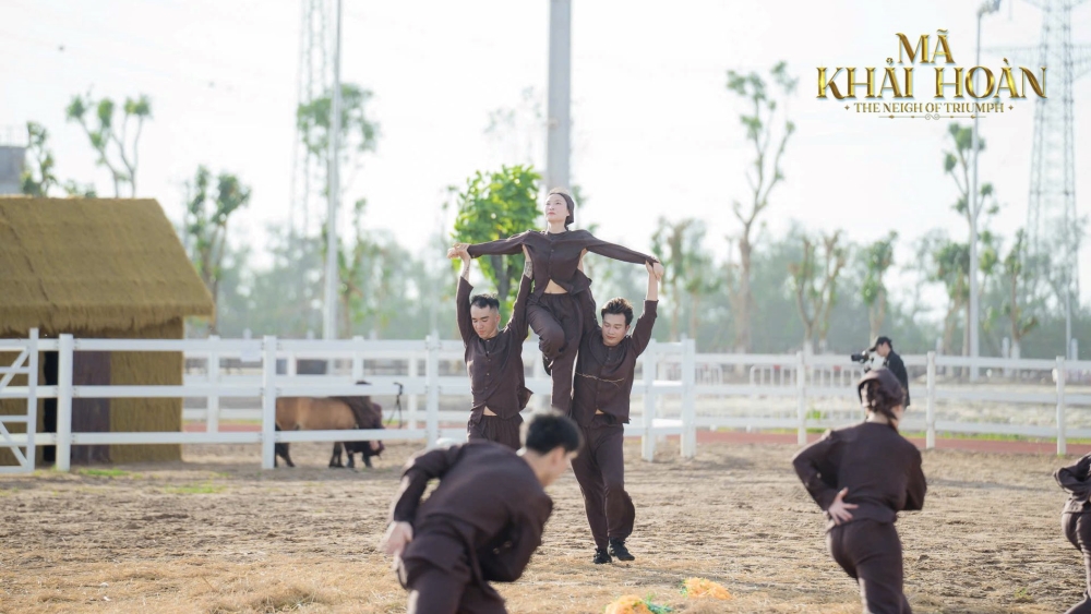 Show Mã Khải Hoàn Vũ Yên mang đến trải nghiệm sân khấu thực cảnh hoành tráng cùng công nghệ đỉnh cao