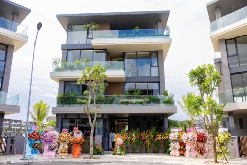 Nhà mẫu The Tropic Vinhomes Vũ Yên: Khi một cánh cửa mở ra, cả giấc mơ an cư nghỉ dưỡng bước vào đời thực